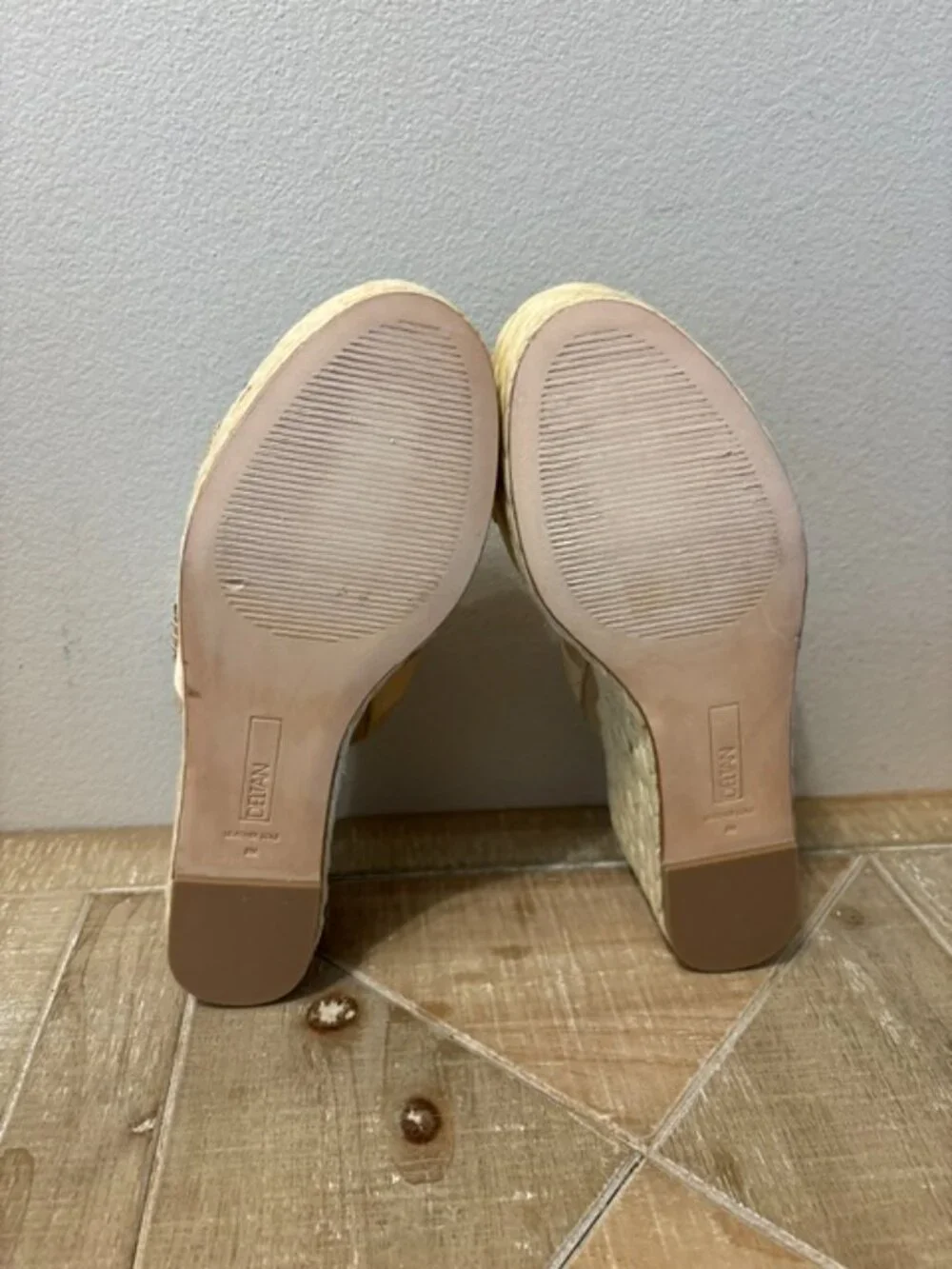NEW Deltan Inez Woven Raffia Rhinestone Platform Espadrille Wedge Sandals Size 8